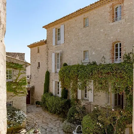 Le Brave Hotel