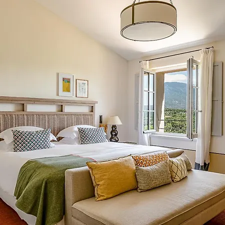 Le Brave Hotel Crillon-le-Brave